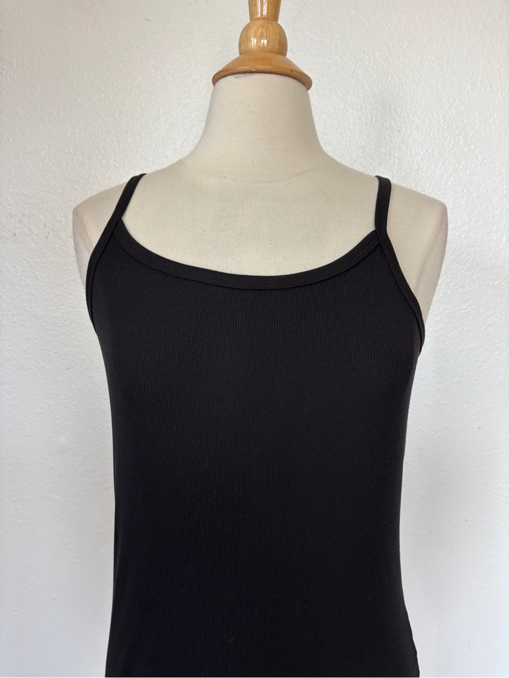 Solid Black Ribbed Tank Top - Picture 2 of 4